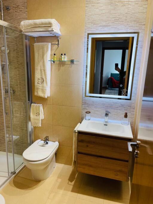 Apartamento Centrico Y De Diseno Con Parking Vigo Exteriör bild